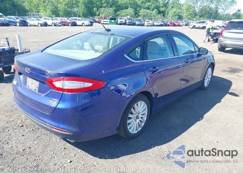 2016 Ford Fusion Hybrid Se из США, поврежденный, VIN 3FA6P0LU9GR154646